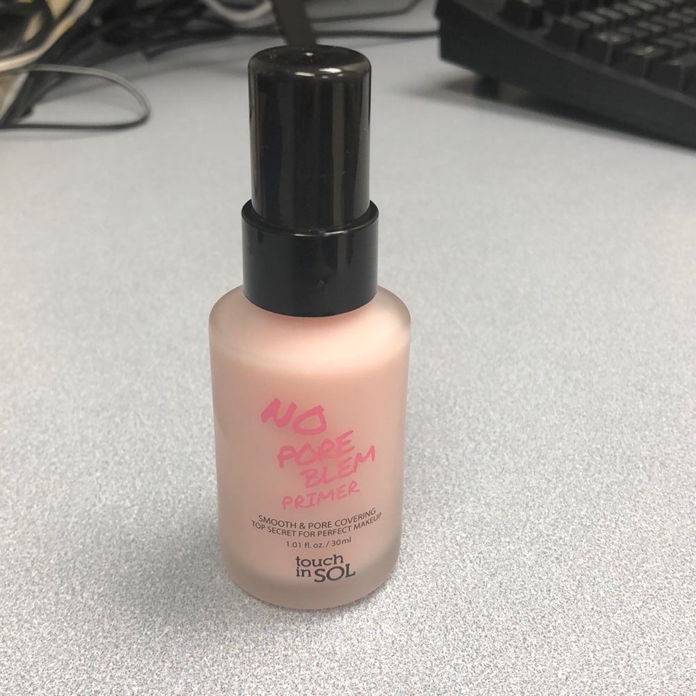 Touch In SOL No Pore Blem Primer BRAND NEW